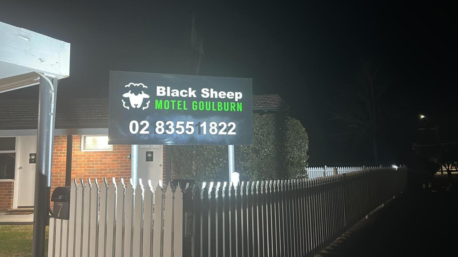 Black Sheep Motel โกลเบิร์น ภายนอก รูปภาพ